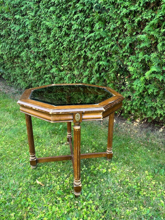 Vintage Hexagon Glass End Table. Gordon's Johnson City, Tennesse