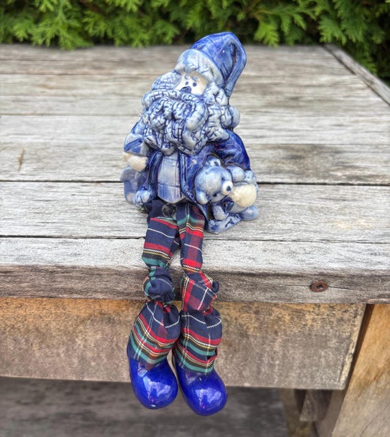 青いサンタクロースの陶器フィギュア 【公式通販】