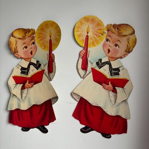 Par de adornos navideños troquelados Dennison de 16" de estilo vintage de Choir Boys, fabricados en EE. UU., 15 unidades, con los pies orientados hacia la izquierda y la derecha.
