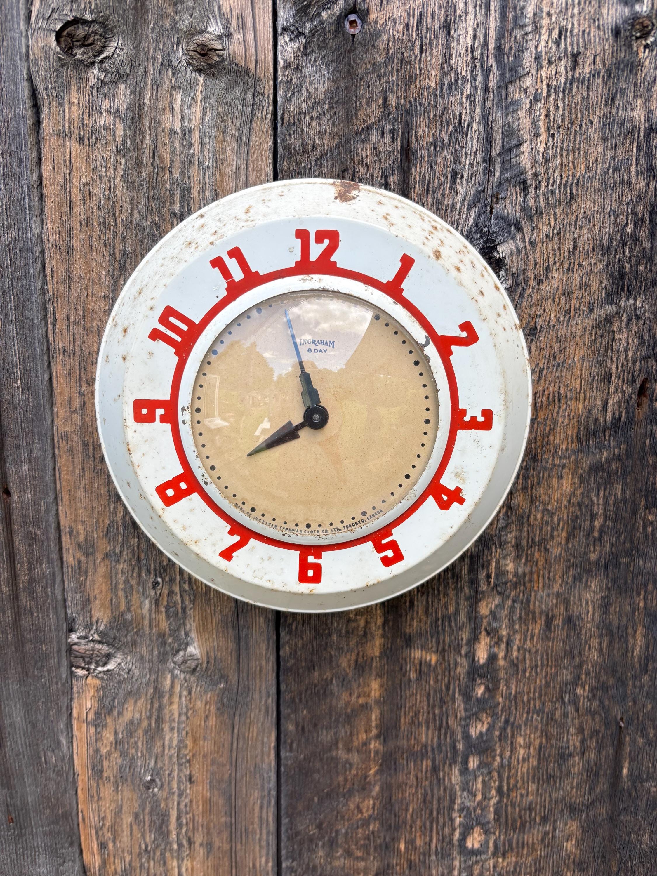 Antique 1940s Ingraham Eight Day Wall Clock. Functional. Vintage