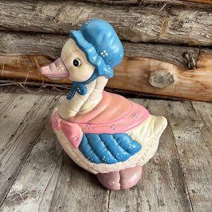 Vintage 1980s Mother Goose cookie jar.