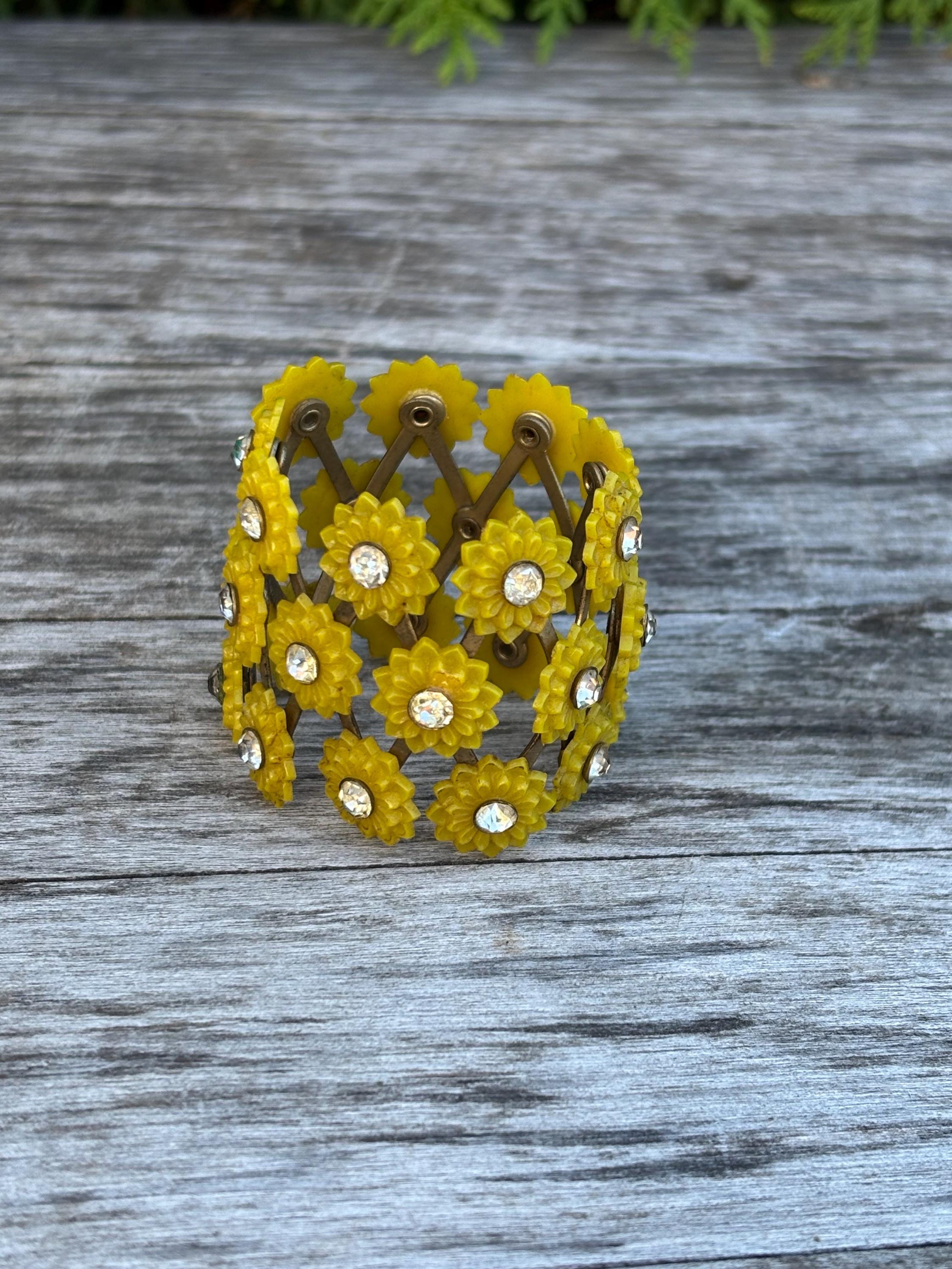 50s Expandable Ponytail Bun Holder Gold Tone VTG  Rhinestone Accent Hair Piece 1960 main image 2