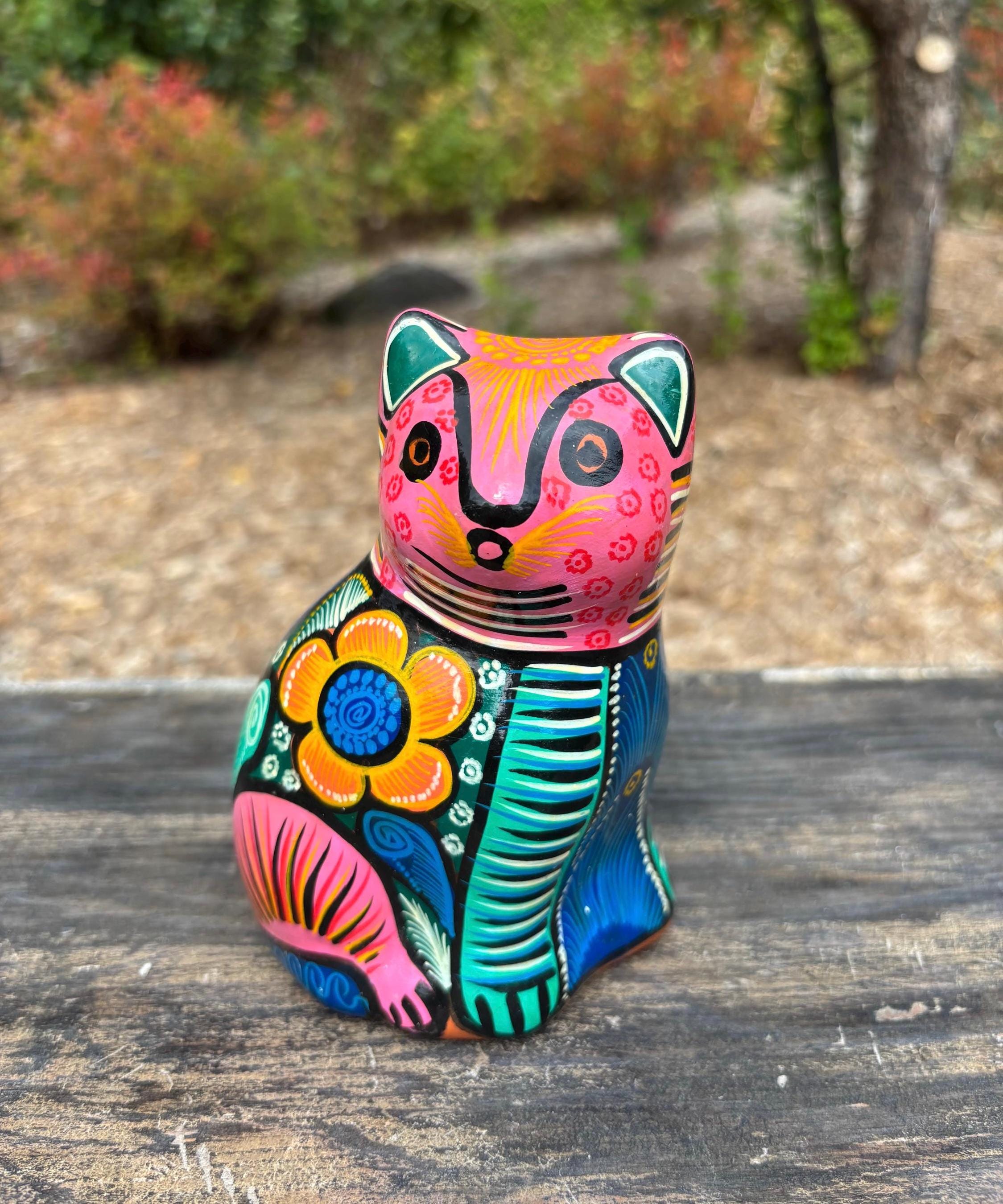 メキシコ民芸品 アルブリヘ　猫の置物 2体セット 手描きのメキシコの民芸品、赤い粘土の猫の置物。 - Etsy 日本