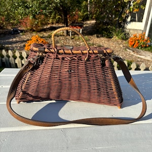 panier de pêche en osier vintage- Creel- Dessus en cuir panier de pêche en osier vintage- Creel- Dessus en cuir