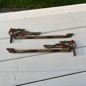 アンティークフローラル鋳物カーテンレール、伸縮スイングアーム、アールデコ調（2個セット）