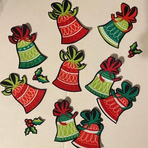 Rote und grüne Weihnachtsglocken - Bügelbild Stoff Applikationen