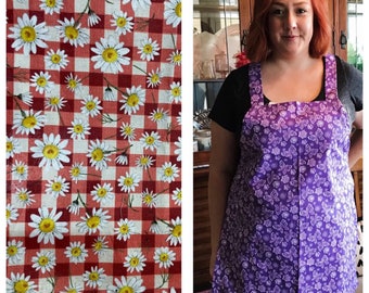 Coral Vintage Look Check Apron with Tiny White Daisies- Sally’s Simple Aprons - Handmade, Machine Washable