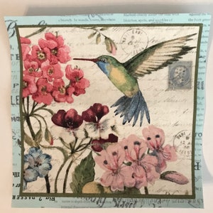 Lovely Pastel Hummingbird Patches - Iron On Fabric Appliqués