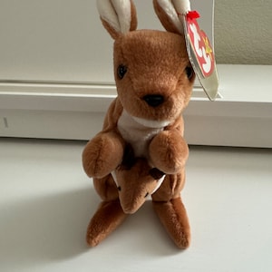 TY Beanie Babies "Pouch" 1996