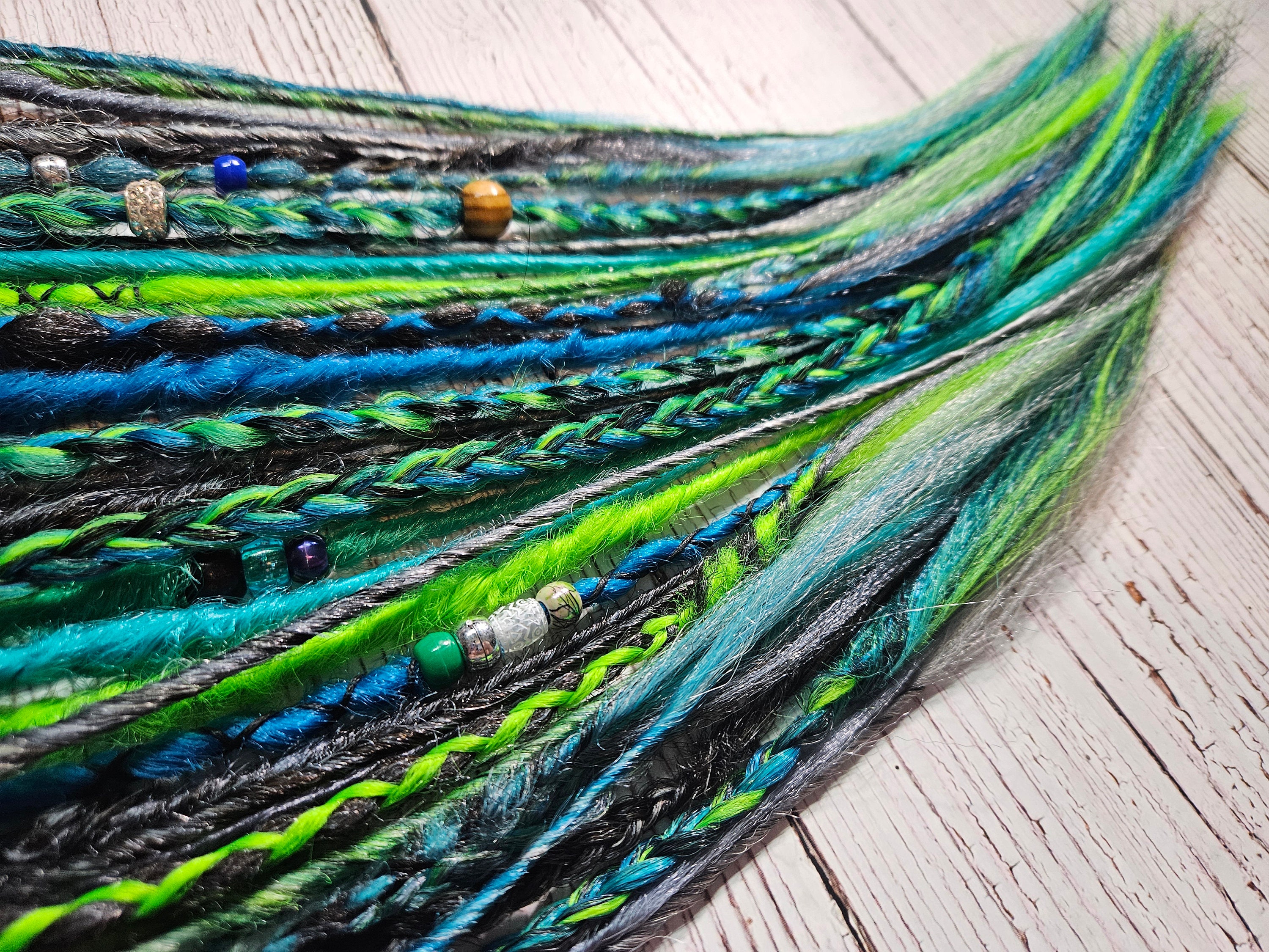 COPY - Short ombre green teal blue crochet dreadl… Mermaid Green Ombre Wool Dreads: Textured Curly Ends - Etsy main image 3