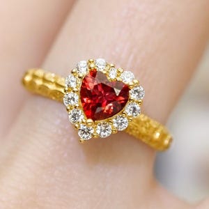 Anillo con engaste de piropo de 6 mm en forma de corazón, anillo DIY de plata de ley 925, delicado anillo en forma de corazón, anillo llamativo, regalos de cumpleaños para niñas, desglose de costos