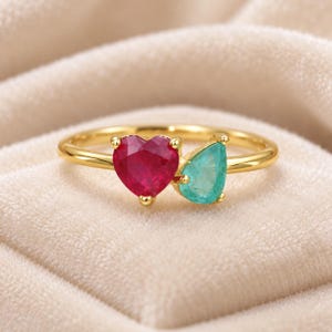 Alla hjärtans dag-present till flickvän, jubileumspresent, löftering, rubin 6 mm och smaragd 4 x 6 mm, 925 sterlingsilver, Toi et Moi, ringinfattning