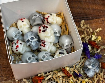 Skull wax melts, Halloween, spooky, scary wax melts, soy wax melts, witchy, halloween, cruelty free