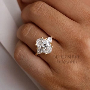 4.10 Carat IGI Certified F/VS1 Carat Oval Cut Lab Created Diamond Engagement Ring, Three Stone Ring, Side Triangle Diamonds, 14k Yellow Gold