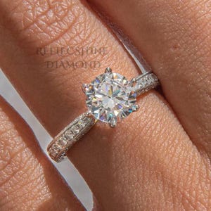 Round Ideal Cut 2.10 carat E Color VS1 Clarity IGI Certified Lab Grown Diamond 6 prongs Engagement Ring, Side Round Diamonds 14k Gold
