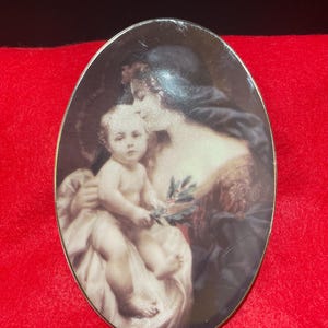 Madonna and Baby Jesus Plate, Trinity Broadcasting Network Christmas 2003