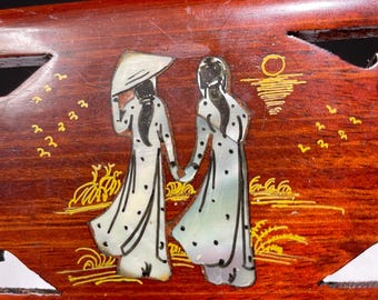 Palissander met parelmoer decoratie met 8 paar palissander en celluloid gegraveerde eetstokjes met palissander en 9 parelmoer steunen