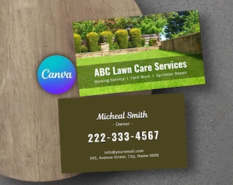Könnte beinhalten: Visitenkarten für ABC Lawn Care Services. Eine Karte zeigt eine grüne Rasenfläche mit Text. Die andere Karte enthält Kontaktinformationen für Micheal Smith, einschließlich Telefonnummer und E-Mail-Adresse. Ein Canva-Logo ist ebenfalls vorhanden.