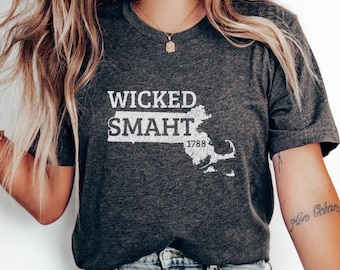 Boston Massachusetts Shirt Wicked Smaht Tshirt Vintage Retro Boston Pride Tee Boston Accent Funny Souvenirs Gift T-Shirt