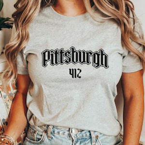 Pittsburgh Shirt 412 Area Code Pride Tshirt Vintage Old English Pennsylvania Unisex T-Shirt