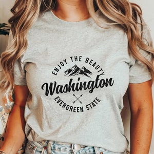 Washington Evergreen State Shirt Washington PNW Tshirt Washington Pride Souvenirs Hiking Nature Lover Gift Idea T-Shirt