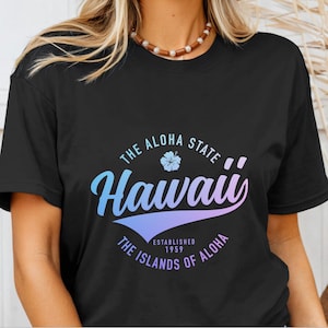 Hawaii Aloha State Shirt Vintage Hawaiian Tshirt Hawaii Pride Souvenirs Surfer Gift Idea T-Shirt