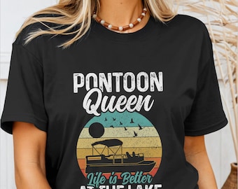 Pontoon Queen Shirt Pontooning Tshirt Boat Owner Lake Boating Vintage Pontoon Captain Gift Idea T-Shirt