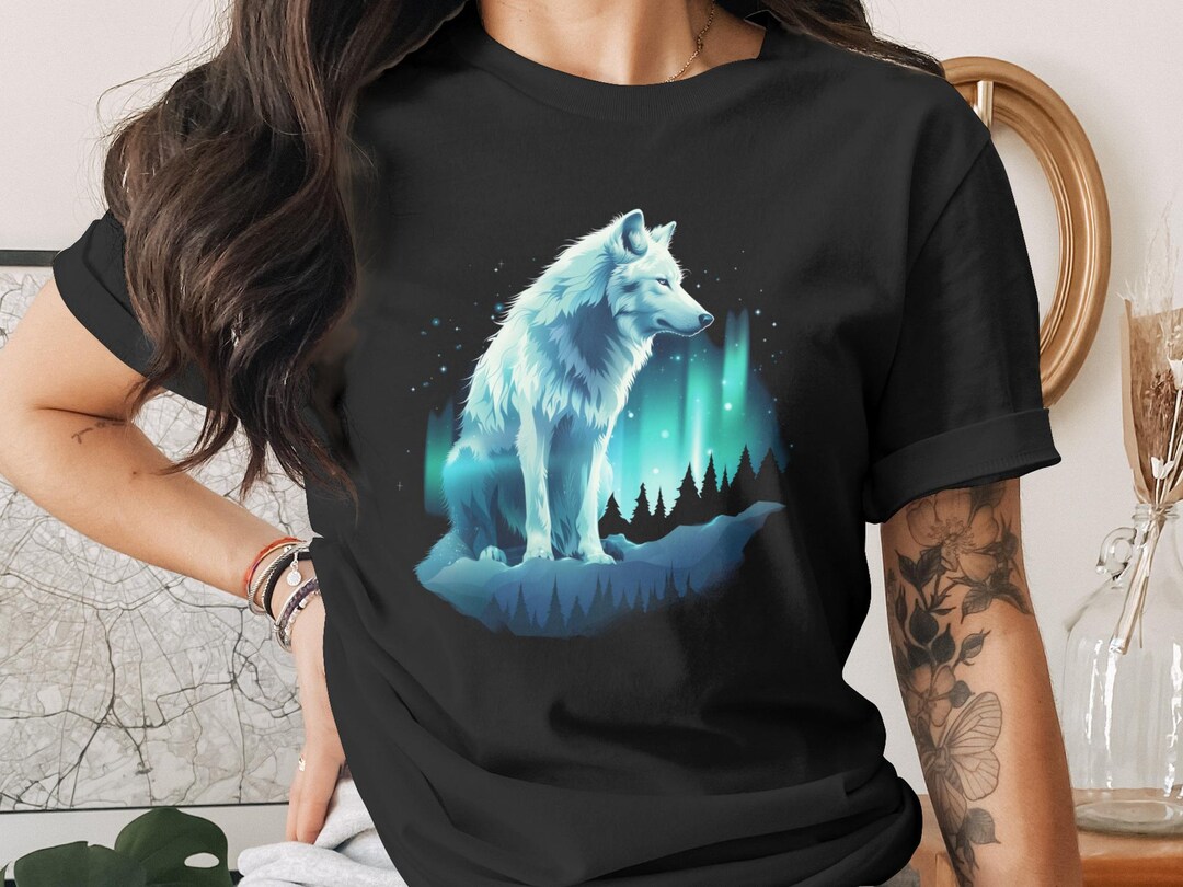 Majestic White Wolf T-shirt, Northern Lights Aurora Borealis Spirit ...
