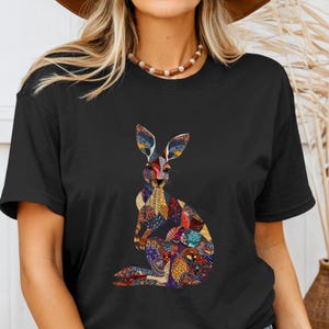 Kangaroo Shirt Wildflower Floral Pattern Tshirt Australian Animal Cute Kangaroo Lover Gift Idea T-Shirt