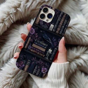 ゴシックブック電話ケース ブラッククロウレイヴンパープルフラワー ヴィンテージダークアカデミアゴス魔女ギフト iPhone 13 14 15 16 ケース 頑丈な電話ケース
