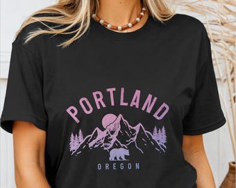 Portland Oregon Shirt Portland Tshirt Vintage Mountains Grizzly Bear Nature Lover Souvenir Gift T-Shirt
