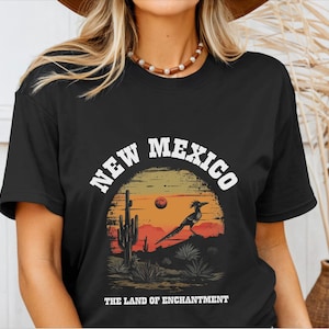 New Mexico Shirt The Land Of Enchantment Tshirt New Mexico Tee Roadrunner Cactus Desert Vibes Souvenirs Pride Gift Idea Unisex T-Shirt