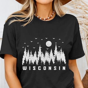 Wisconsin Shirt Vintage Wisconsin The Badger State Tshirt Wisconsin Pride Shirt Wisconsin Souvenirs Wisconsin Gifts T-Shirt