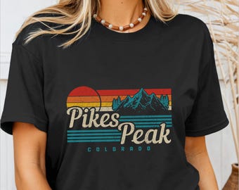 Pikes Peak Shirt Colorado Rocky Mountains Tshirt Vintage Hiking Mountaineer Mountain Climbing Nature Lover Gifts T-Shirt