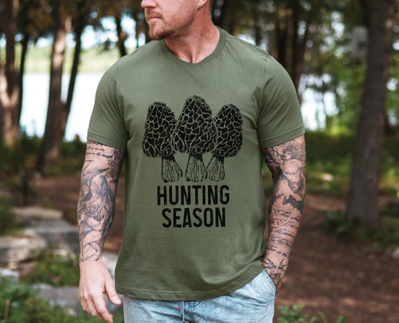 Morel Mushroom Shirt Mushroom Hunting Season Tshirt Mushroom Foraging Vintage Funny Morel Hunter Gift Idea T-Shirt