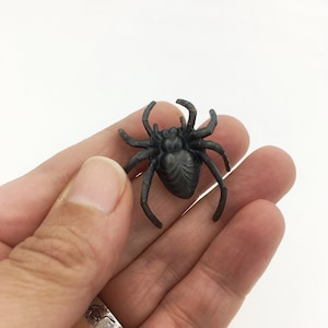 Spinne Pin, Spinne Pin, Spinne Schmuck, Spinne Schmuck, Spinne Brosche, Orb Weaver Schmuck, Vogelspinne Brosche, Vogelspinne Pin, Insekt Pin