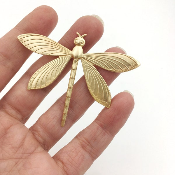 Brass Dragonfly Pin, Insect Pin, Insect Brooch, Bug Pin, Lapel Pin, Insect Jewelry, Flying Insect Pin, Dragonfly Jewelry, Dragonfly Brooch