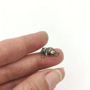 Rat Pin, Mouse Pin, Rat Jewelry, Rat Jewellery, Rat Brooch, Mouse Jewelry, Mouse Jewellery, Tie Tack, Rats, Rat Lover Gift, Rat Lapel Pin