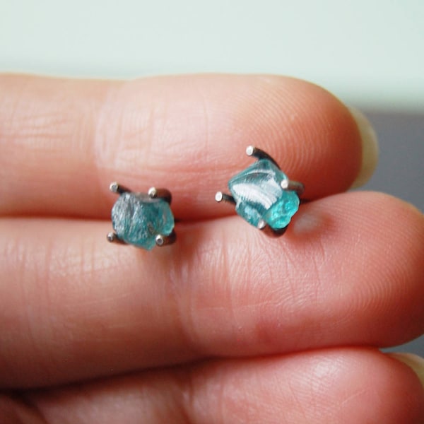 Apatite Stud Earrings, Apatite Studs, Raw Apatite Stud Earrings, Raw Apatite Studs, Blue Stone Earrings, Aqua Stone Earrings, Semi Precious