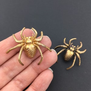 Spider Pin, Bug Pin, Spider Jewelry, Spider Jewellery, Spider Brooch, Gothic Jewelry, Halloween Brooch, Halloween Pin, Insect Pin