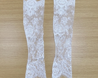 Odpinane rękawy z koronki Chantilly w kwiaty. Eleganckie rękawy ślubne. Koronkowe rękawy ślubne. Niestandardowe rękawy z koronki Eyelash z pasującym welonem.