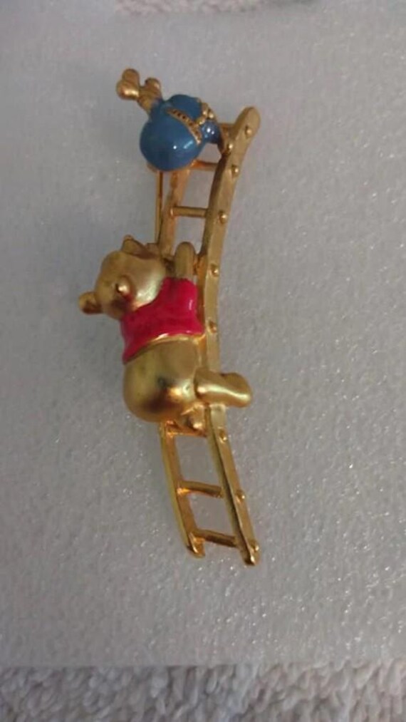 Disney 1990s Winnie the Pooh ladder brooch - image 1