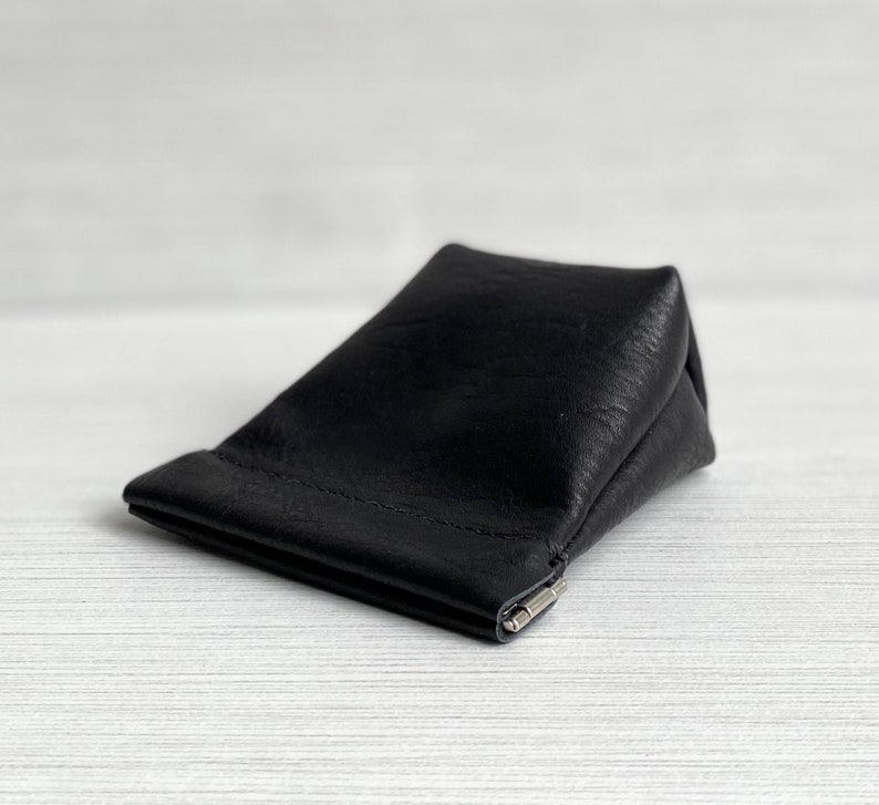 Black Leather Squeeze Coin Pouch image 2