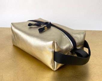 Leather Dopp Kit Toiletry Bag in Metallic Silver