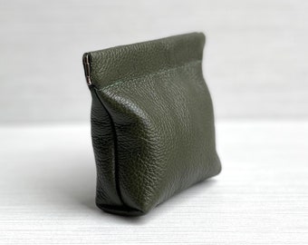 Small Leather Squeeze Pouch in Forest Green