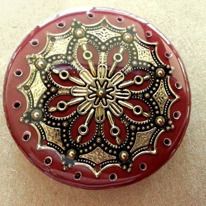 Western Style Concho Cabochon Basket Center, Pine Needle Base in Resin Gold or Silver on Brick Red image 2