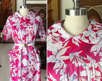 70s Vintage WARDROBE WAGON Hot Pink Floral Palm Print Peter Pan Collar House Dress, Plus Size 1X to 2X