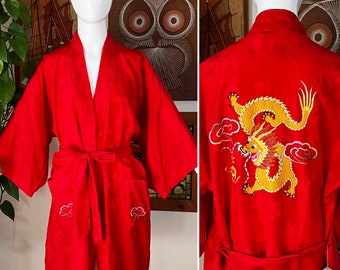 80s Vintage HEALTH Shanghai Red Dragon Embroidered Asian Style Robe One Size up to Size XL