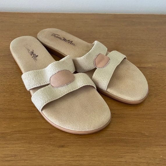 thom mcan flip flops