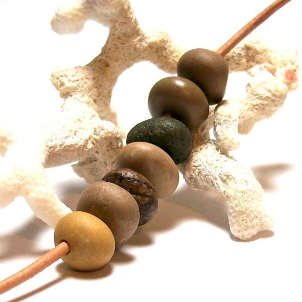 SALE HappyNY Stones Pebbles Jewelry Making Beads - Artisan Supplies - Drilled Jewellery Donuts - "Beach Balls" by StoneMe